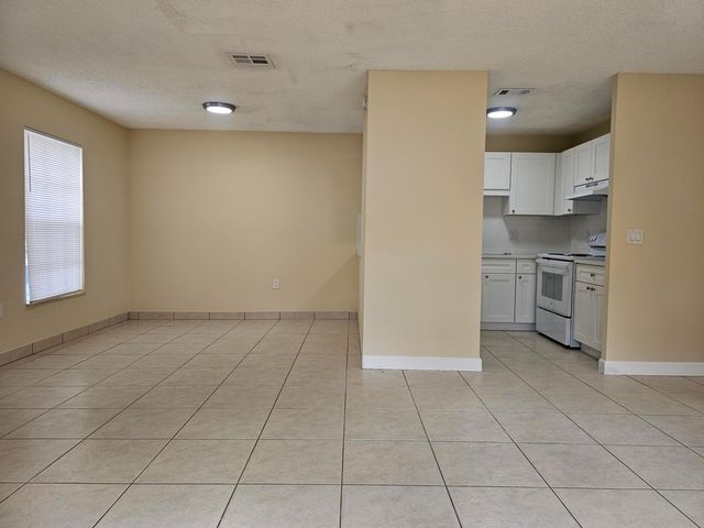 5836 S 37TH Court, Greenacres, FL 33463