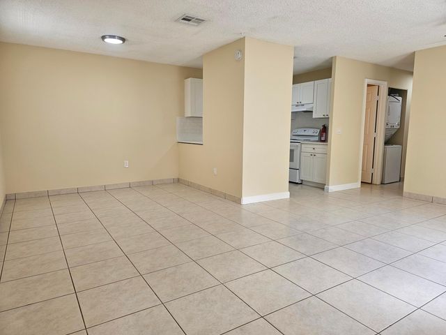 5836 S 37TH Court, Greenacres, FL 33463