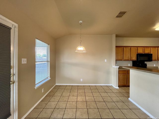 8907 Wolff Vista, Converse, TX 78109