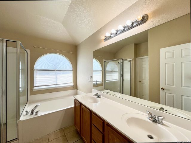 8907 Wolff Vista, Converse, TX 78109