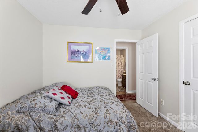 708 Peregrine Court, Gastonia, NC 28056