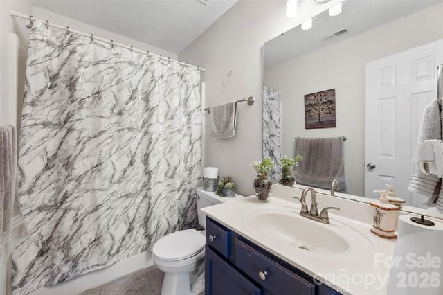 708 Peregrine Court, Gastonia, NC 28056