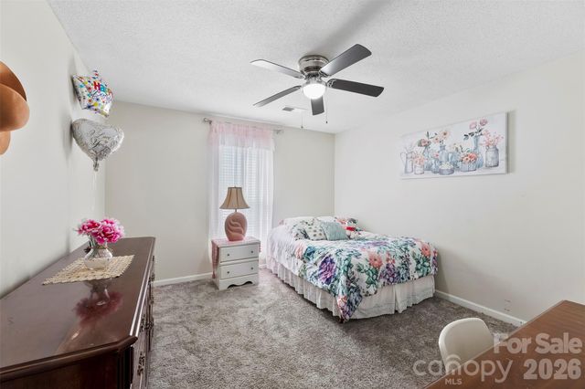 708 Peregrine Court, Gastonia, NC 28056