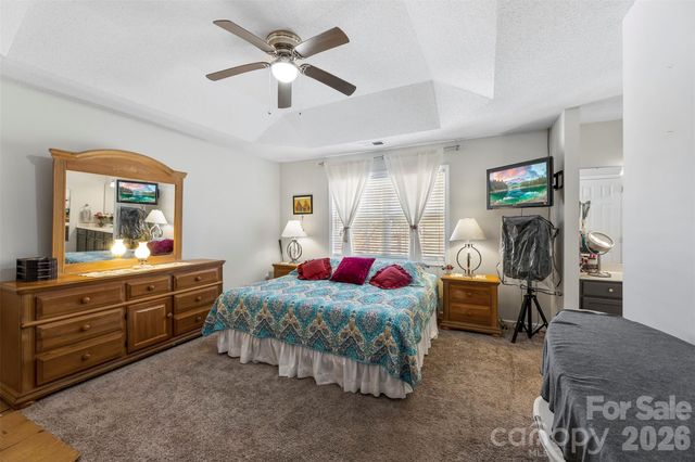 708 Peregrine Court, Gastonia, NC 28056