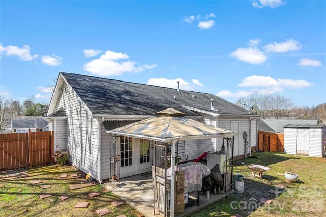 708 Peregrine Court, Gastonia, NC 28056