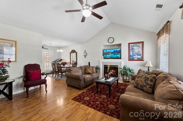 708 Peregrine Court, Gastonia, NC 28056