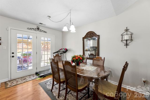 708 Peregrine Court, Gastonia, NC 28056