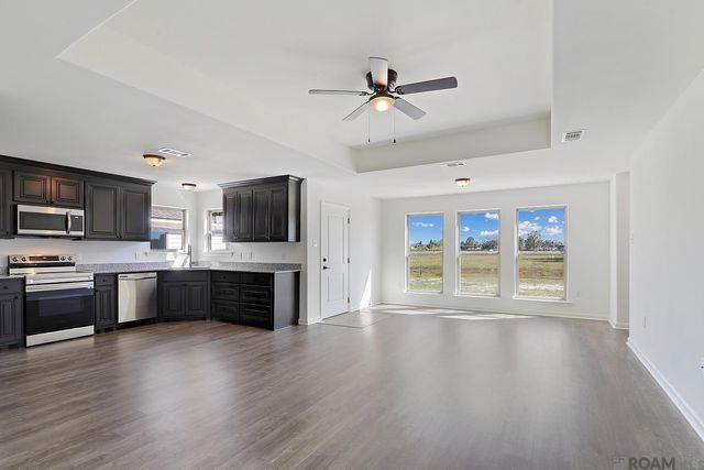 1316 West Amber Street, Gonzales, LA 70737