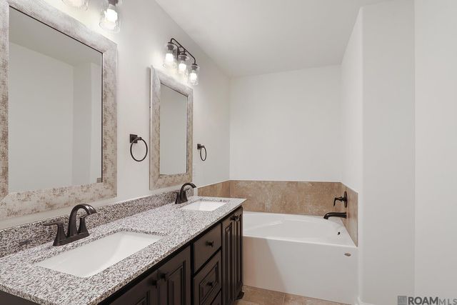 1316 West Amber Street, Gonzales, LA 70737