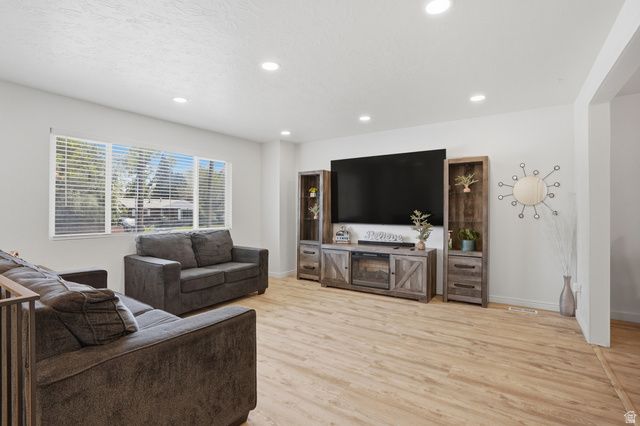 548 W 5900 S, Murray, UT 84123