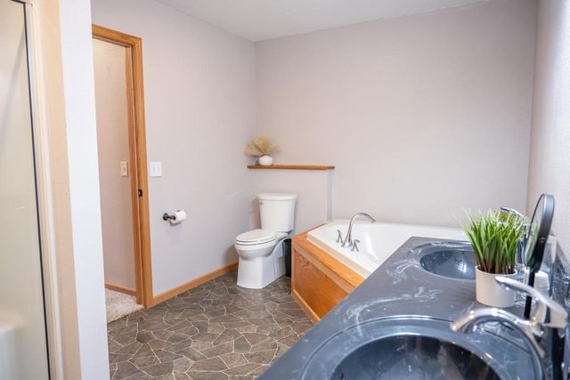 N8444 Highway 80, New Lisbon, WI 53950