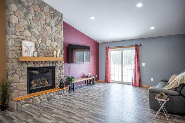 N8444 Highway 80, New Lisbon, WI 53950