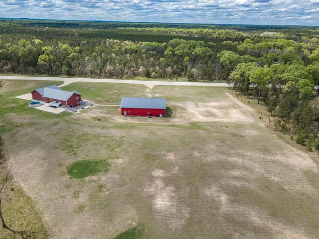 N8444 Highway 80, New Lisbon, WI 53950