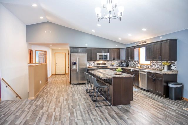 N8444 Highway 80, New Lisbon, WI 53950