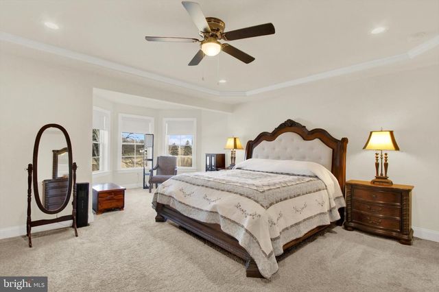 3828 COUNTRY DR, Dover, PA 17315