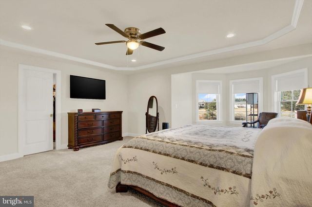 3828 COUNTRY DR, Dover, PA 17315