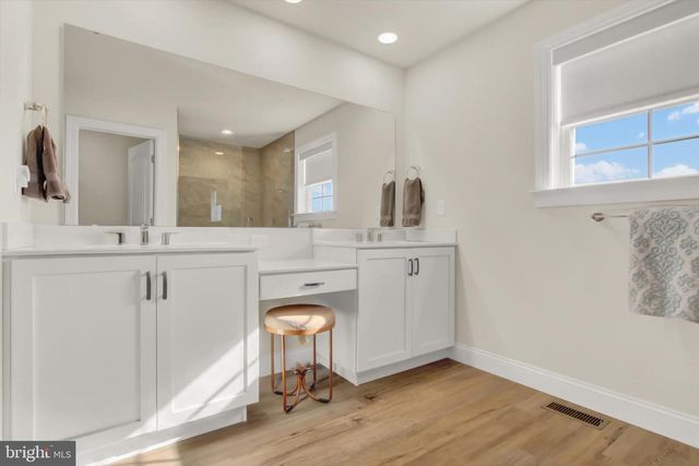 3828 COUNTRY DR, Dover, PA 17315