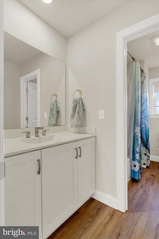 3828 COUNTRY DR, Dover, PA 17315