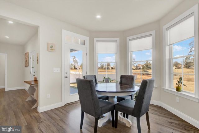 3828 COUNTRY DR, Dover, PA 17315