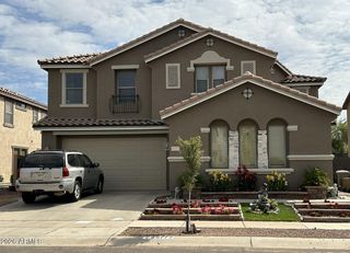 25777 N Sandstone Way, Surprise, AZ 85387