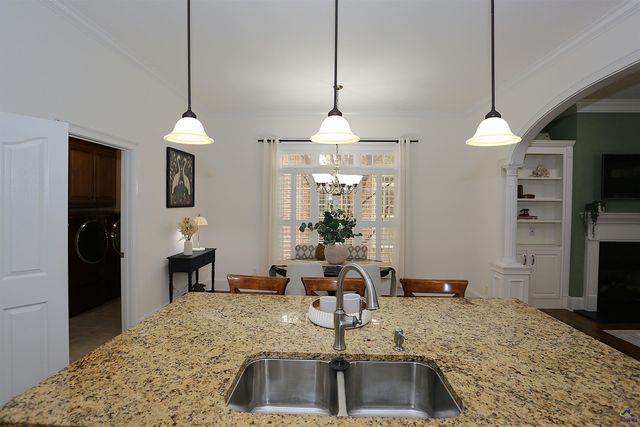 859 Tufthunter, Macon, GA 31210