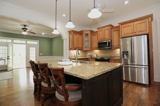 859 Tufthunter, Macon, GA 31210