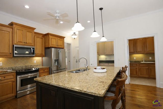 859 Tufthunter, Macon, GA 31210