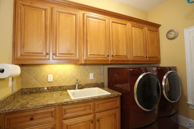859 Tufthunter, Macon, GA 31210