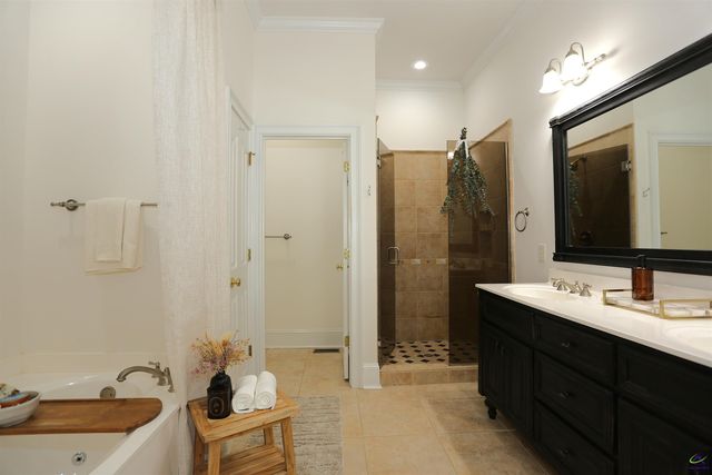 859 Tufthunter, Macon, GA 31210