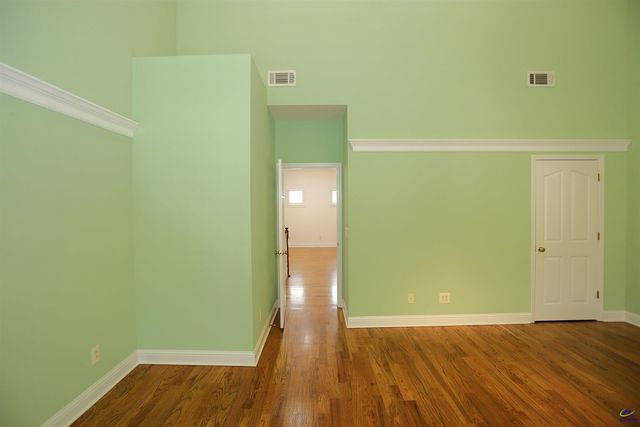 859 Tufthunter, Macon, GA 31210