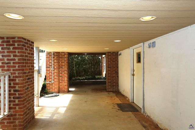 859 Tufthunter, Macon, GA 31210