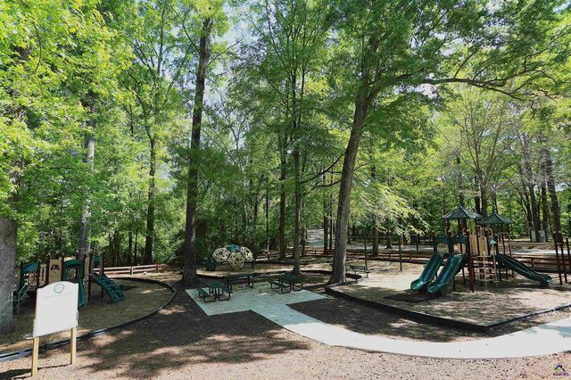 859 Tufthunter, Macon, GA 31210
