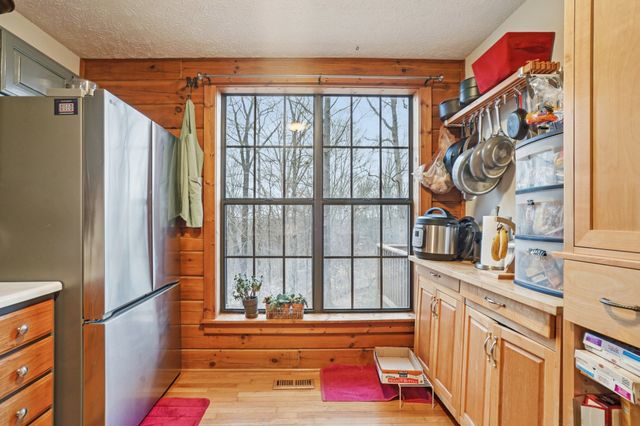 747 Lone Oak Dr, Pegram, TN 37143