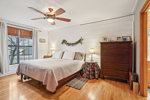 747 Lone Oak Dr, Pegram, TN 37143