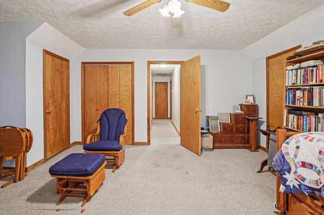 747 Lone Oak Dr, Pegram, TN 37143