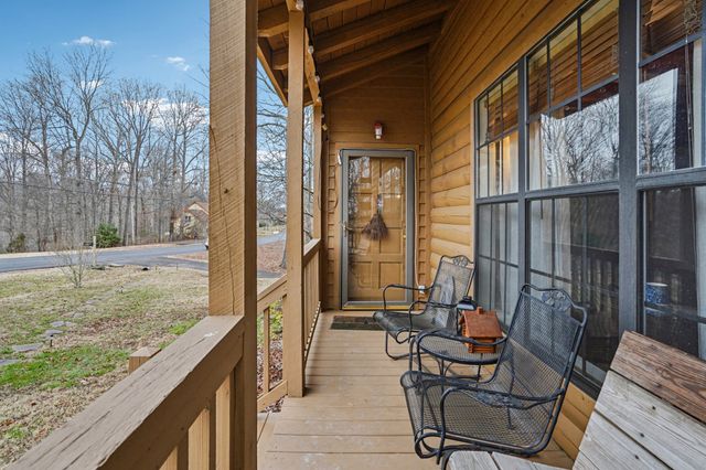 747 Lone Oak Dr, Pegram, TN 37143