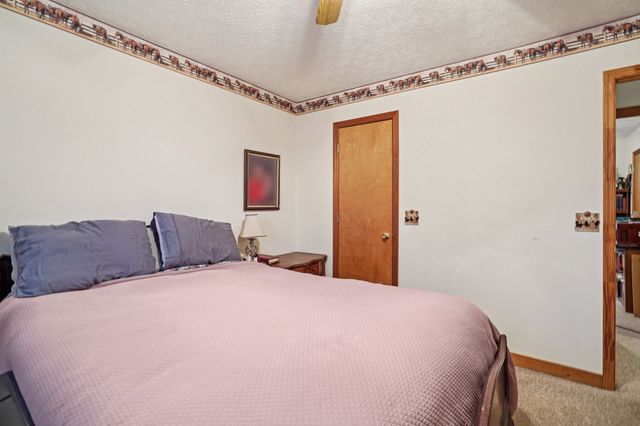 747 Lone Oak Dr, Pegram, TN 37143