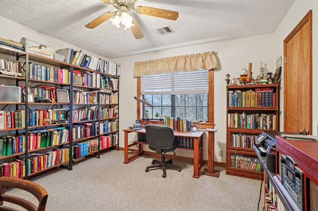 747 Lone Oak Dr, Pegram, TN 37143