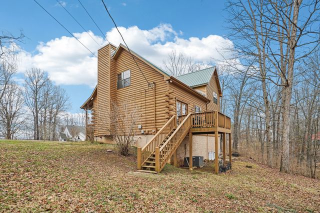 747 Lone Oak Dr, Pegram, TN 37143