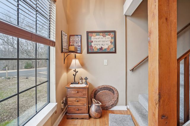 747 Lone Oak Dr, Pegram, TN 37143