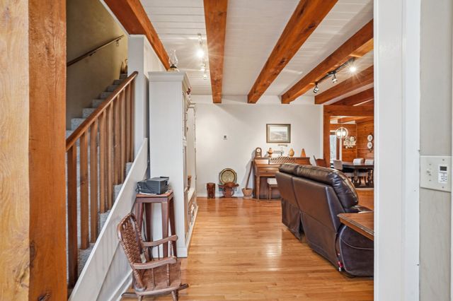 747 Lone Oak Dr, Pegram, TN 37143