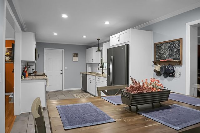 1256 Hillside Drive, Hanahan, SC 29410