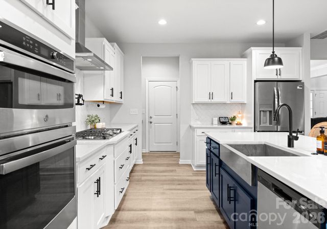 7017 Kingfisher Way, Belmont, NC 28012