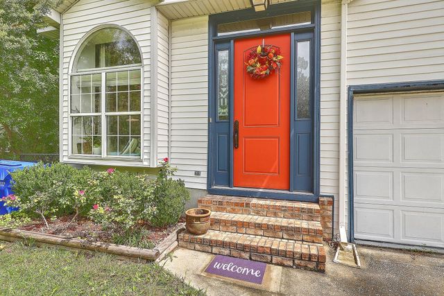 2318 N England Court, Charleston, SC 29414