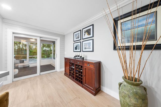 104 Elsa Road, Jupiter, FL 33477