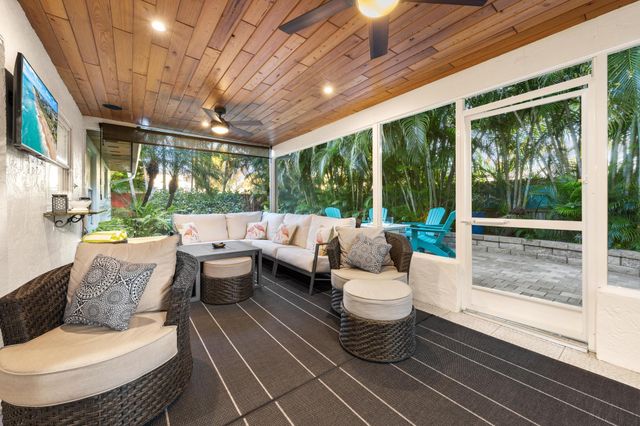 104 Elsa Road, Jupiter, FL 33477