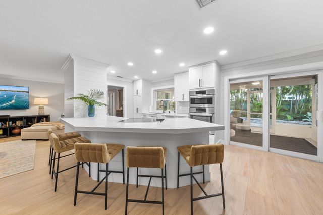 104 Elsa Road, Jupiter, FL 33477