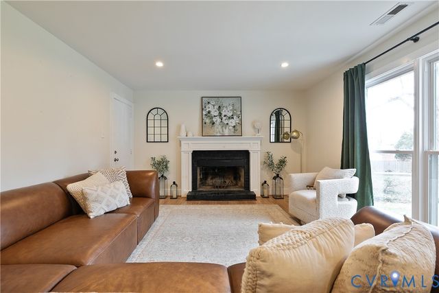 5922 Osoge Rd, Richmond, VA 23225