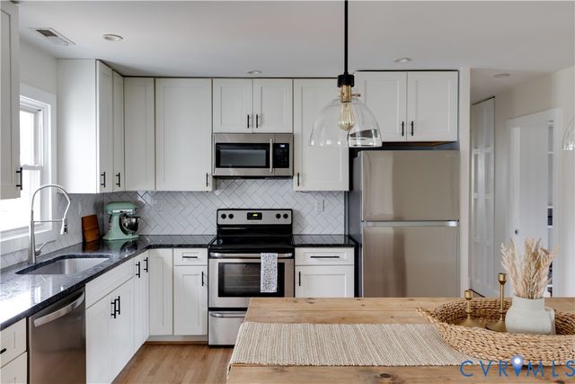 5922 Osoge Rd, Richmond, VA 23225