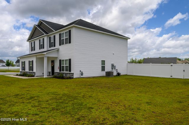 1001 Perch Place, New Bern, NC 28562